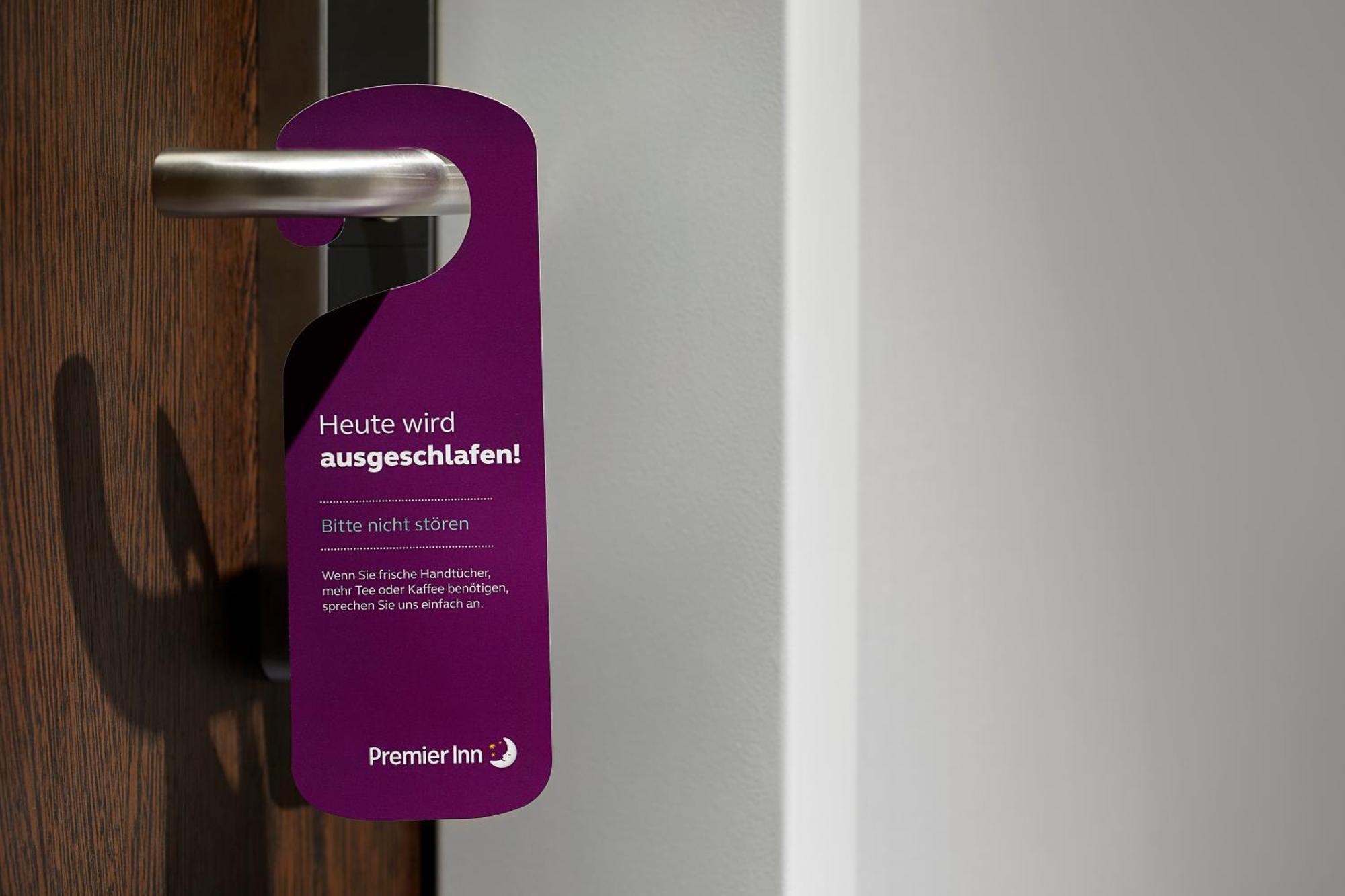 Premier Inn Berlin City Wilmersdorf ภายนอก รูปภาพ