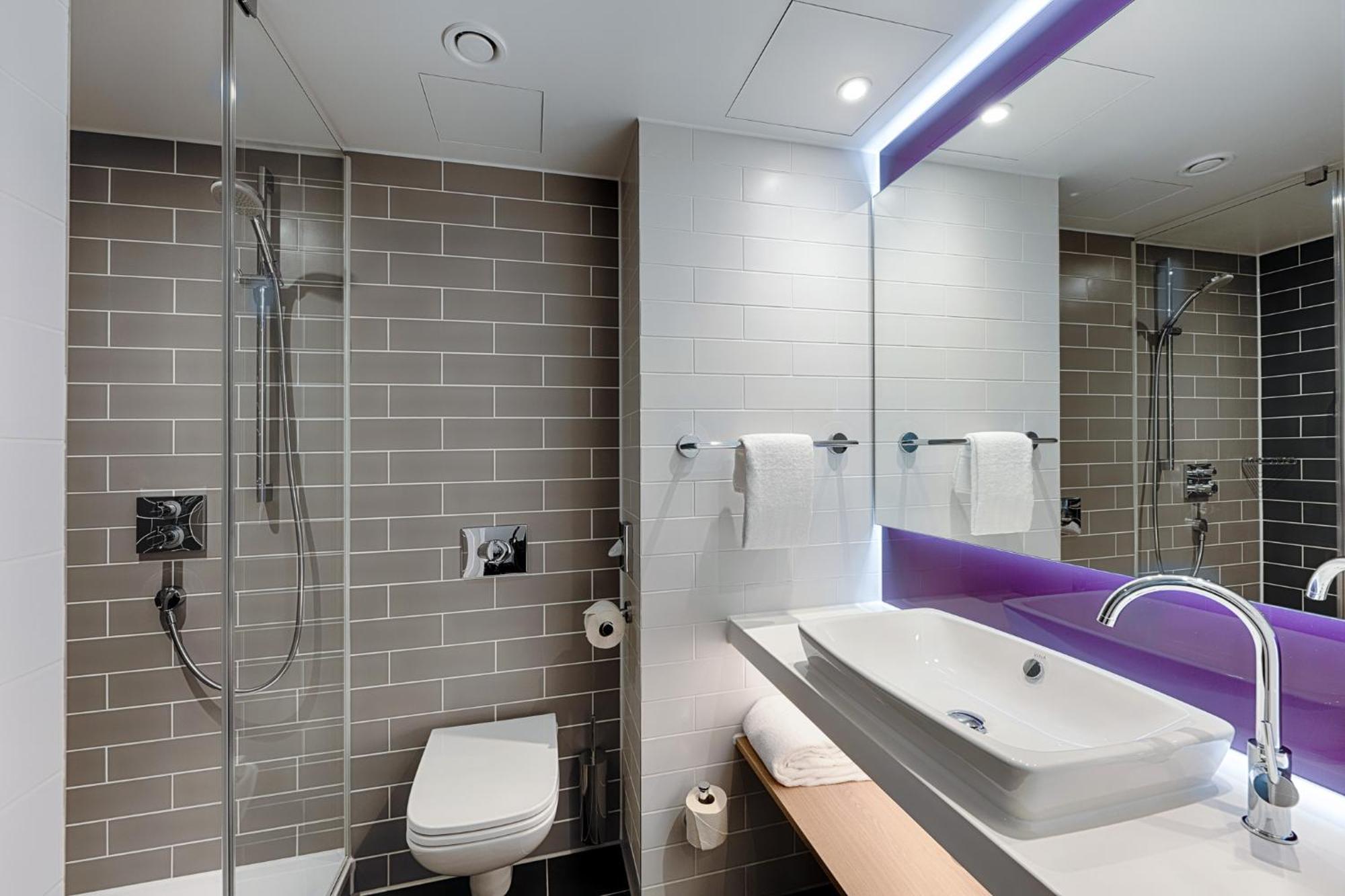 Premier Inn Berlin City Wilmersdorf ภายนอก รูปภาพ